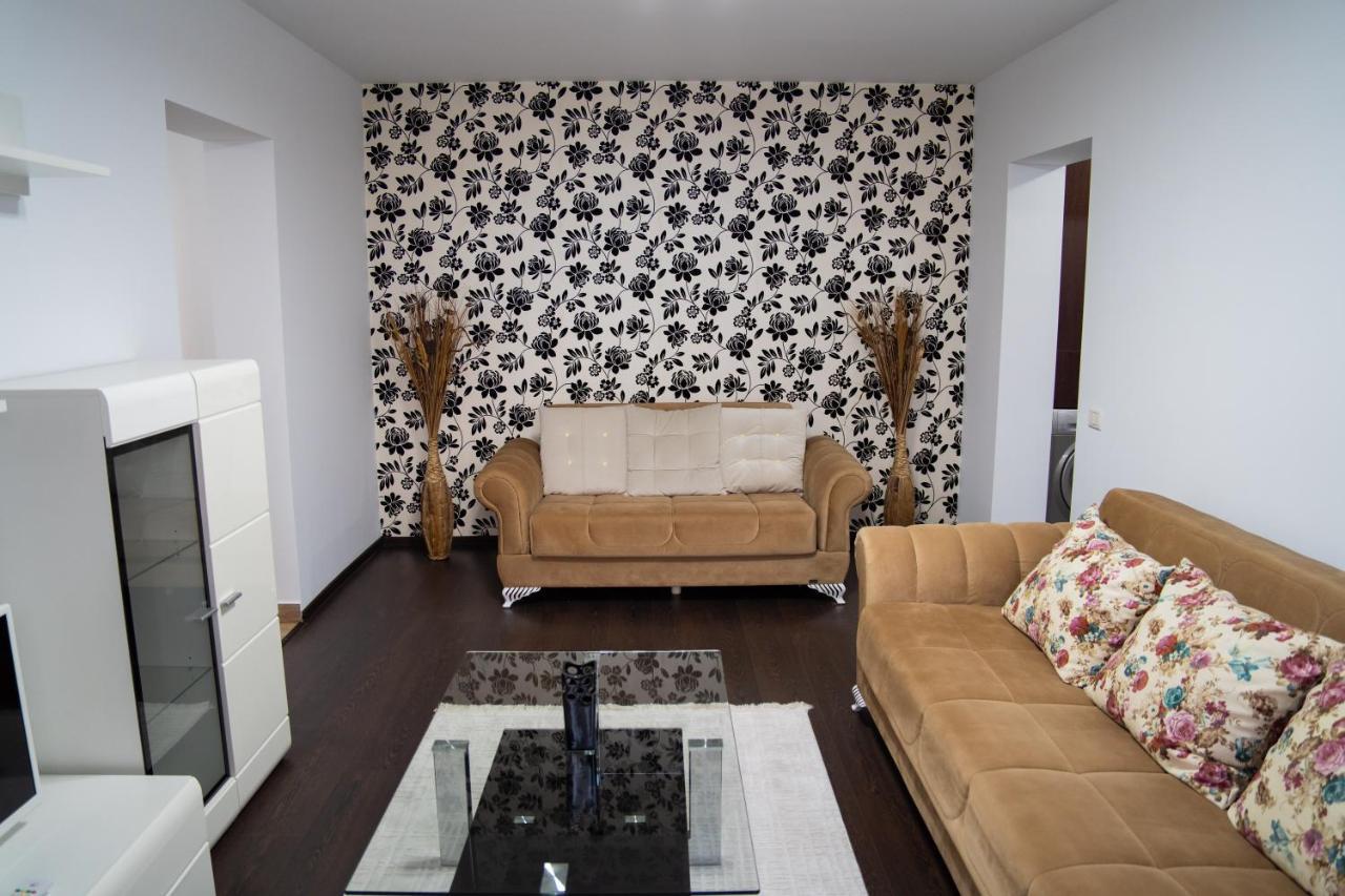 Ultracentral Golden Apartament 2 Szucsáva Kültér fotó