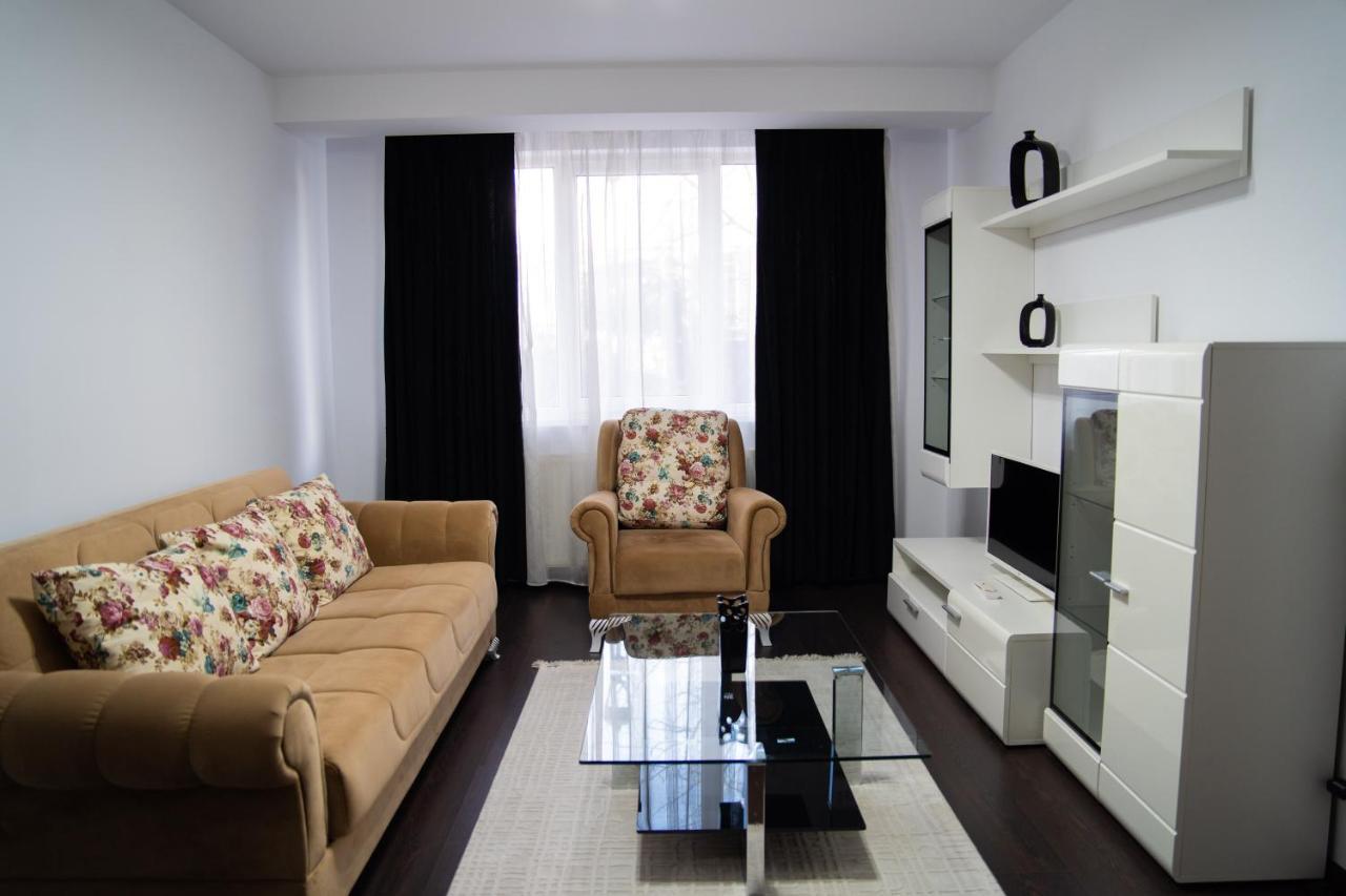 Ultracentral Golden Apartament 2 Szucsáva Kültér fotó
